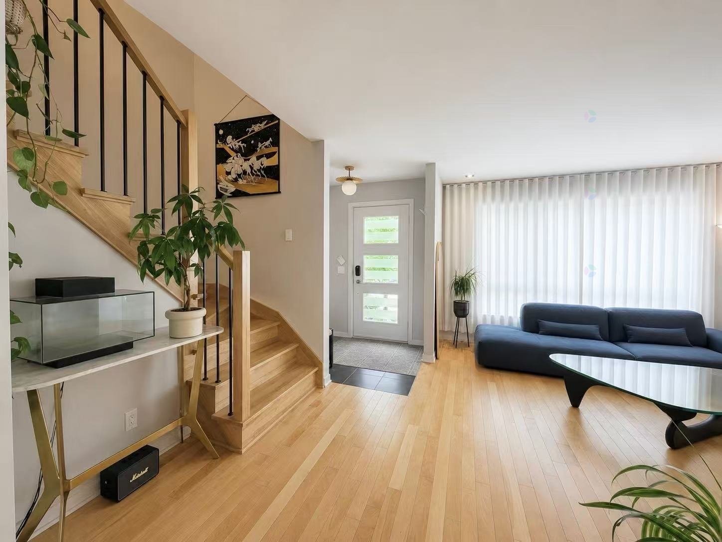 Salon - 215 Rue Du Moissonneur, La Prairie, QC