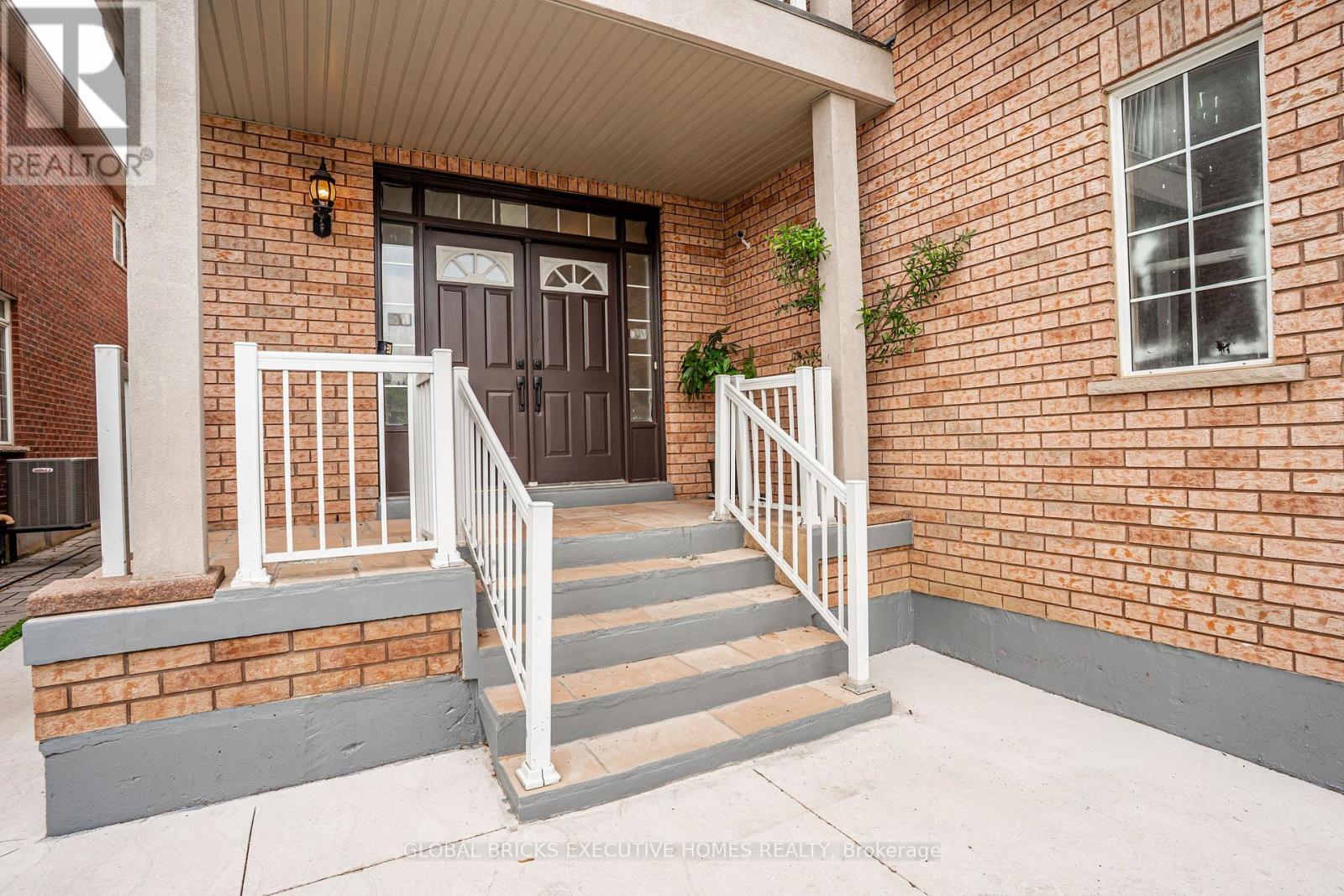 3435 Artesian Drive, Mississauga, ON