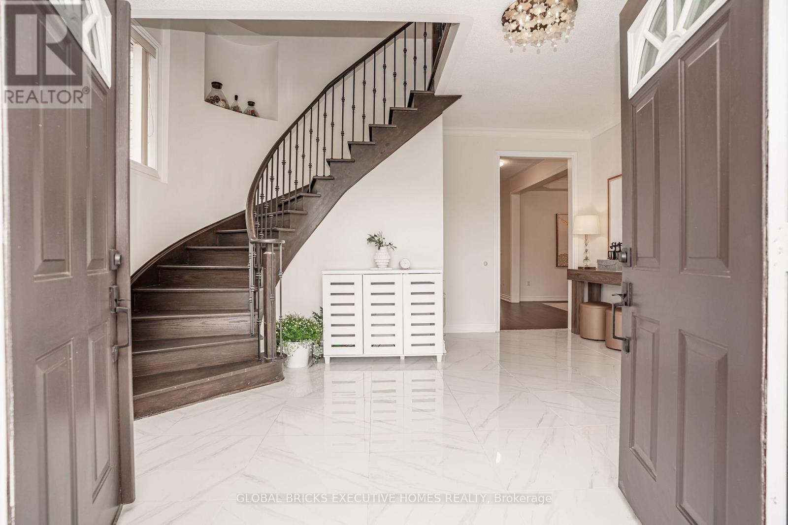 3435 Artesian Drive, Mississauga, ON
