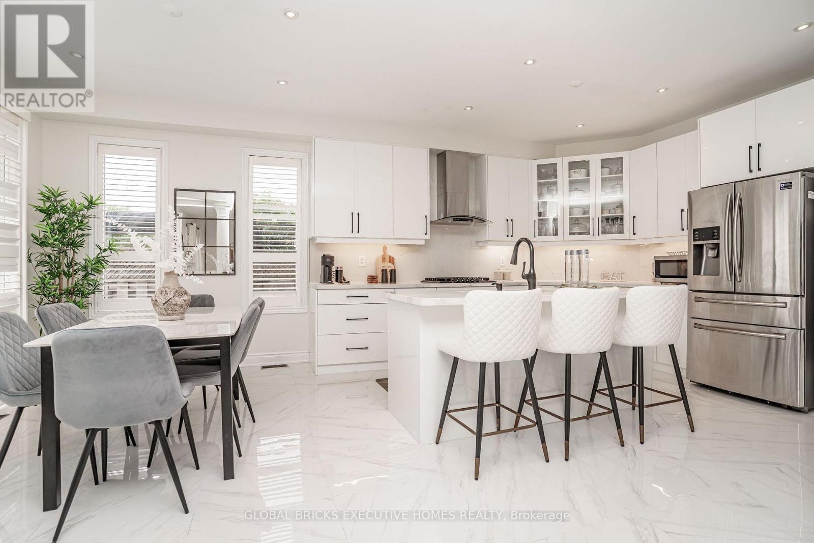 3435 Artesian Drive, Mississauga, ON