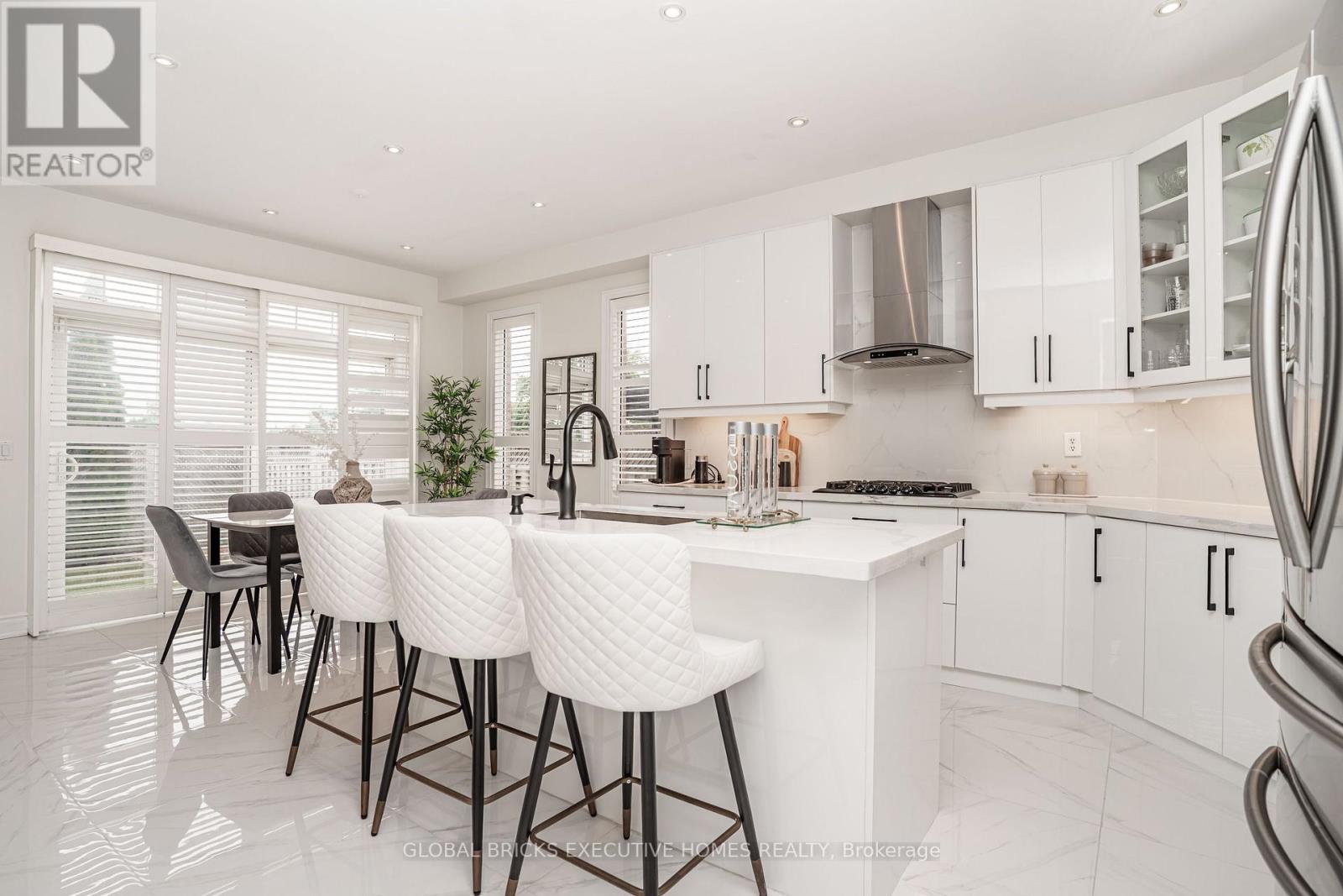 3435 Artesian Drive, Mississauga, ON