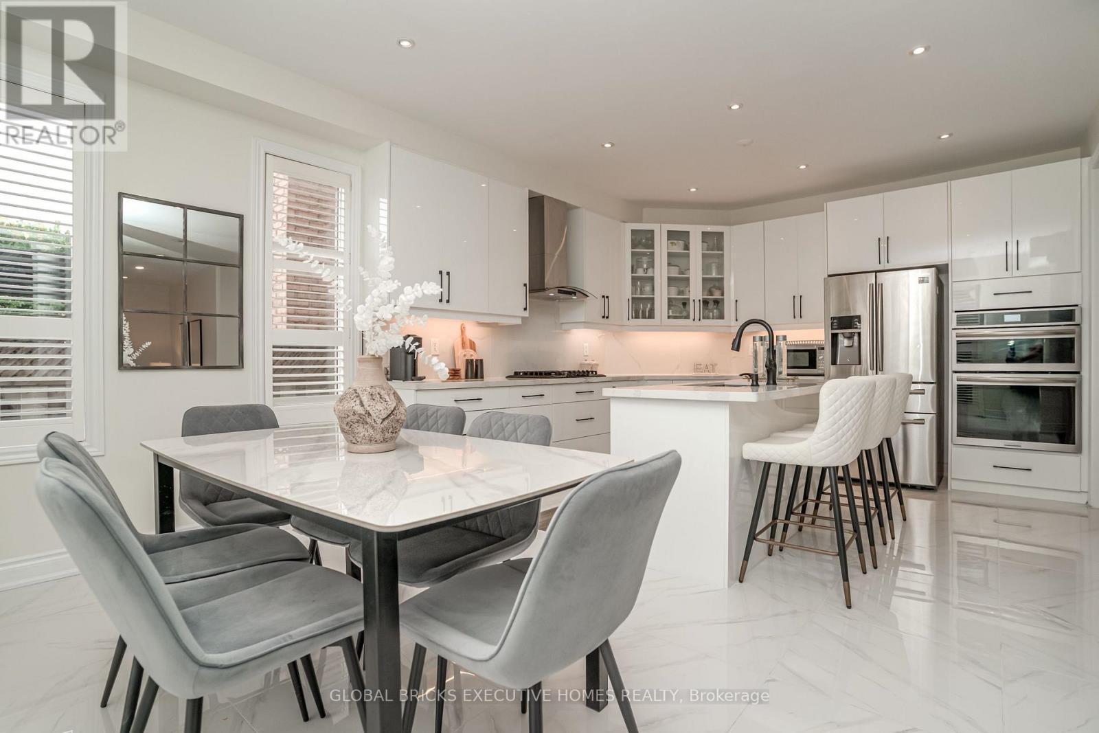 3435 Artesian Drive, Mississauga, ON