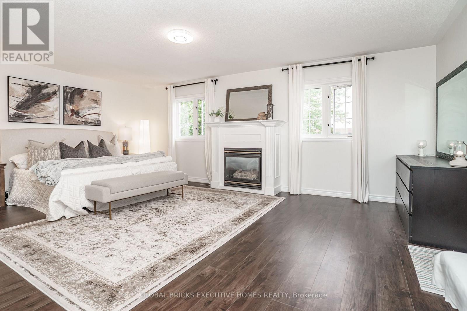 3435 Artesian Drive, Mississauga, ON
