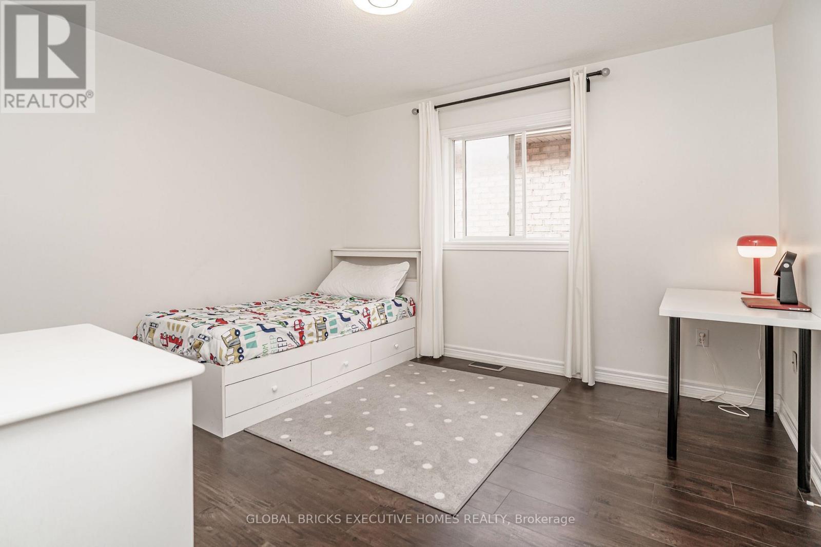 3435 Artesian Drive, Mississauga, ON