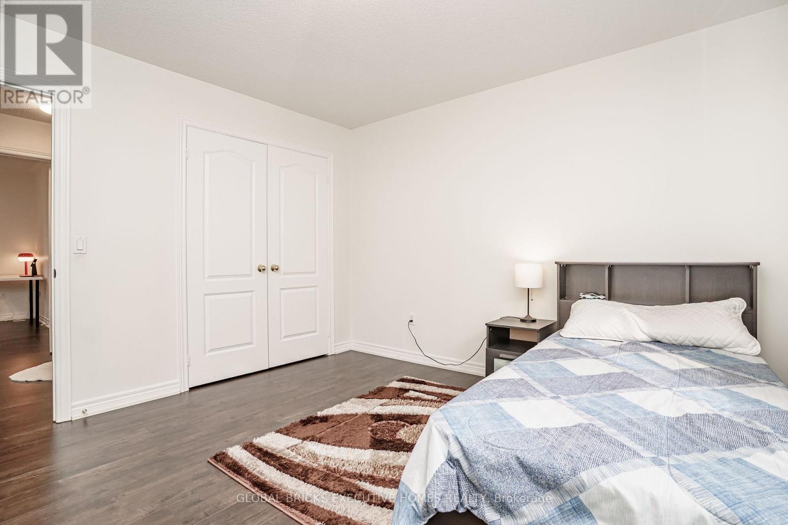 3435 Artesian Drive, Mississauga, ON