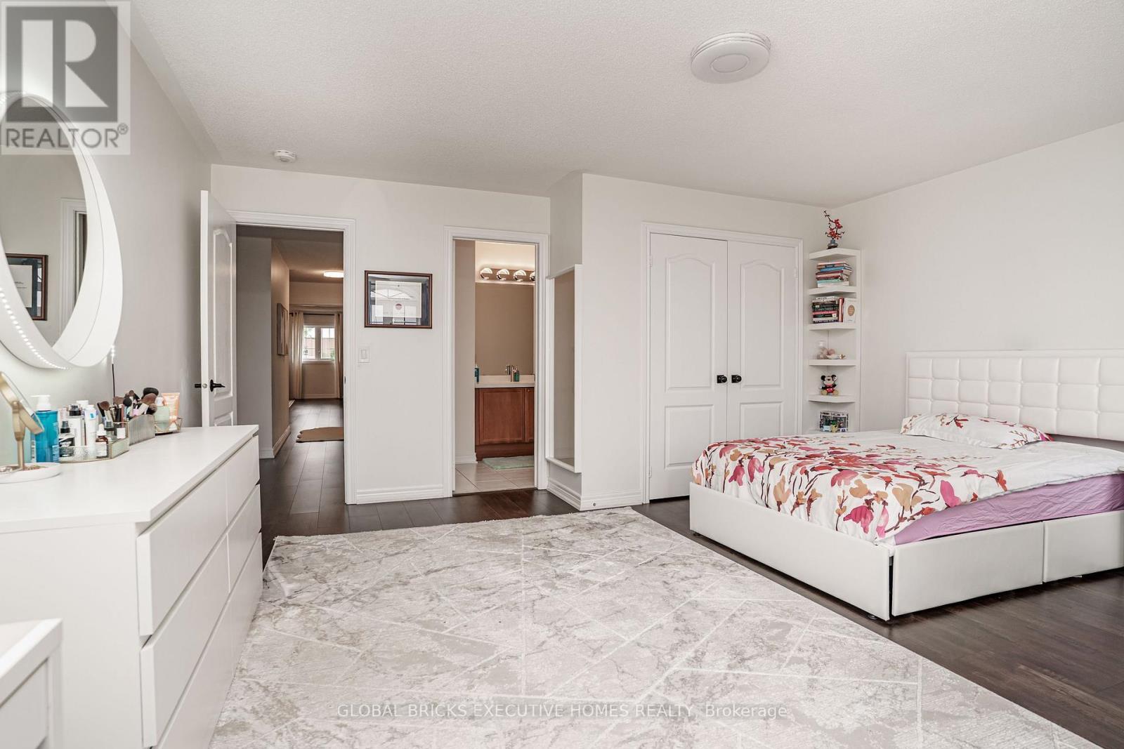 3435 Artesian Drive, Mississauga, ON