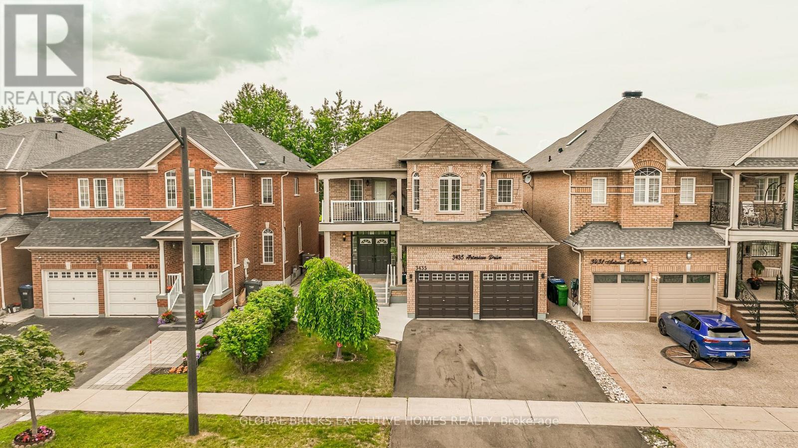 3435 Artesian Drive, Mississauga, ON