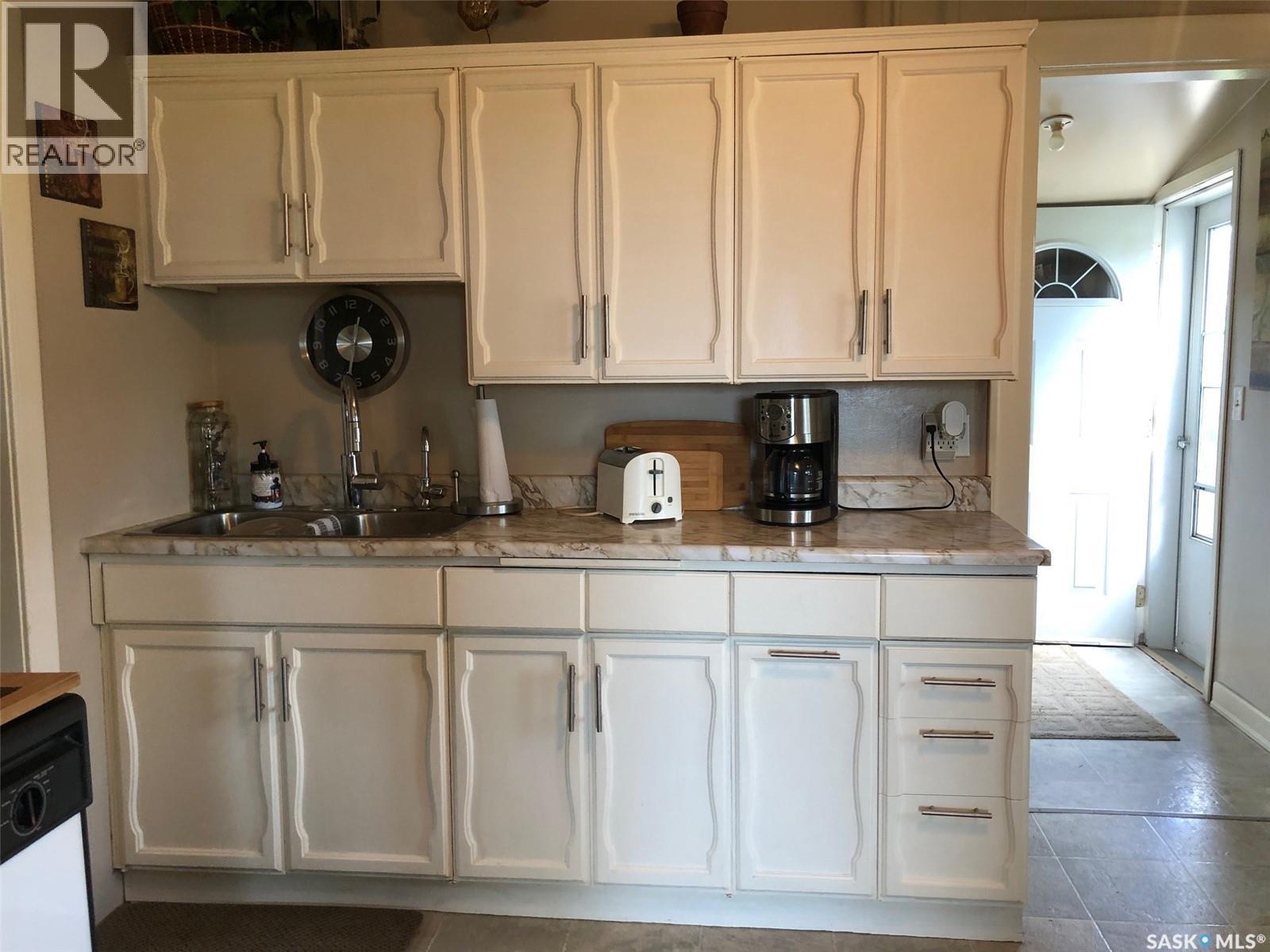 48 Highway Avenue E, Preeceville, SK