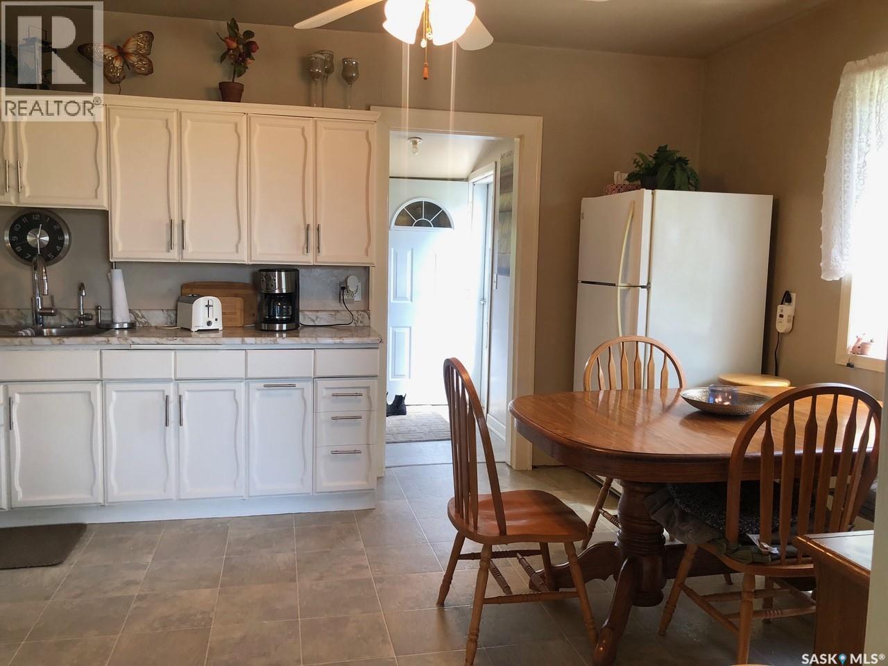 48 Highway Avenue E, Preeceville, SK