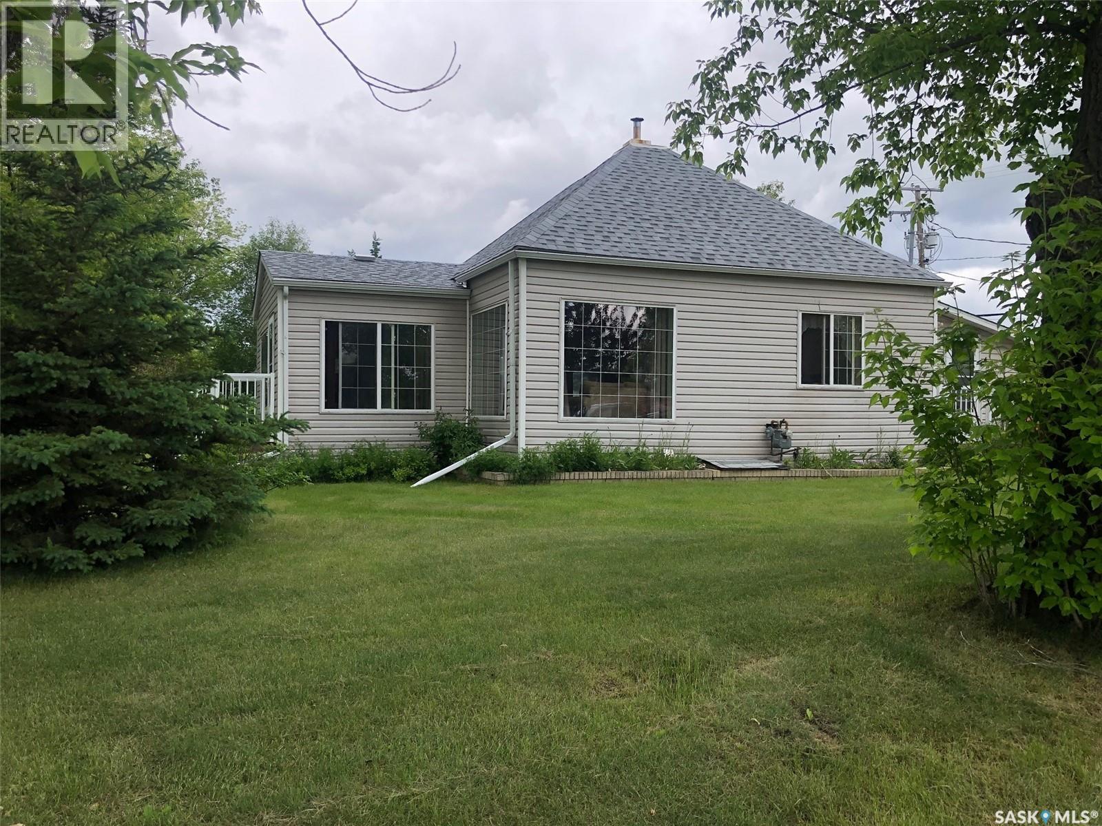 48 Highway Avenue E, Preeceville, SK