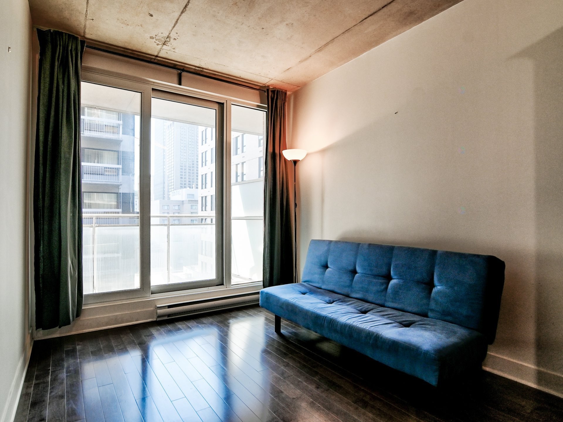 Living Room - 604-1235 Rue Bishop, Montréal (Ville-Marie), QC