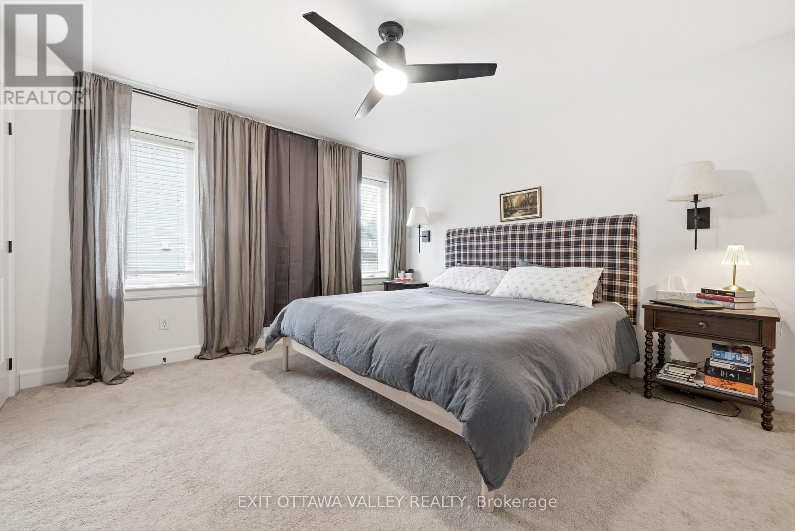 1038 Beatty Crescent, Deep River, ON