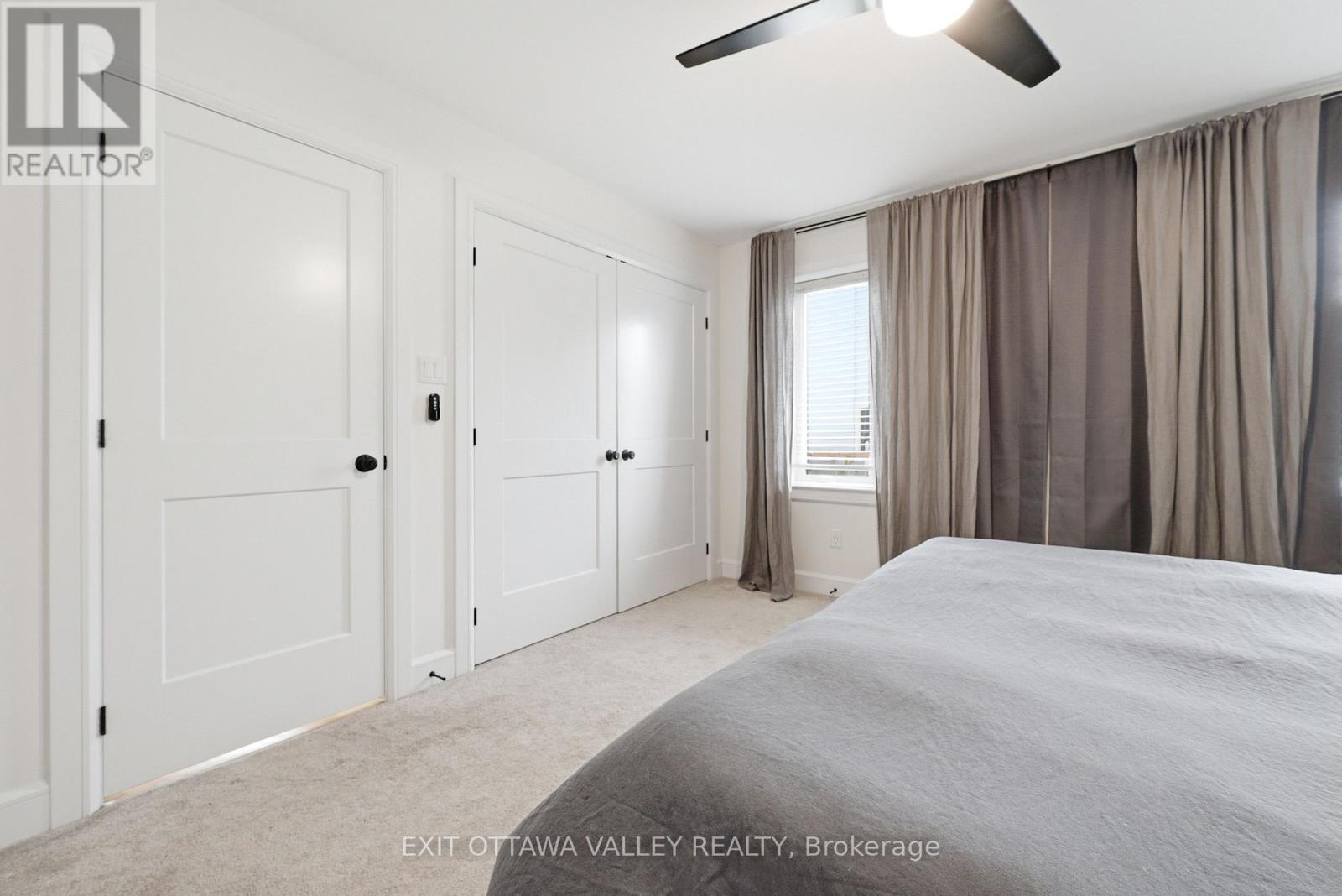1038 Beatty Crescent, Deep River, ON