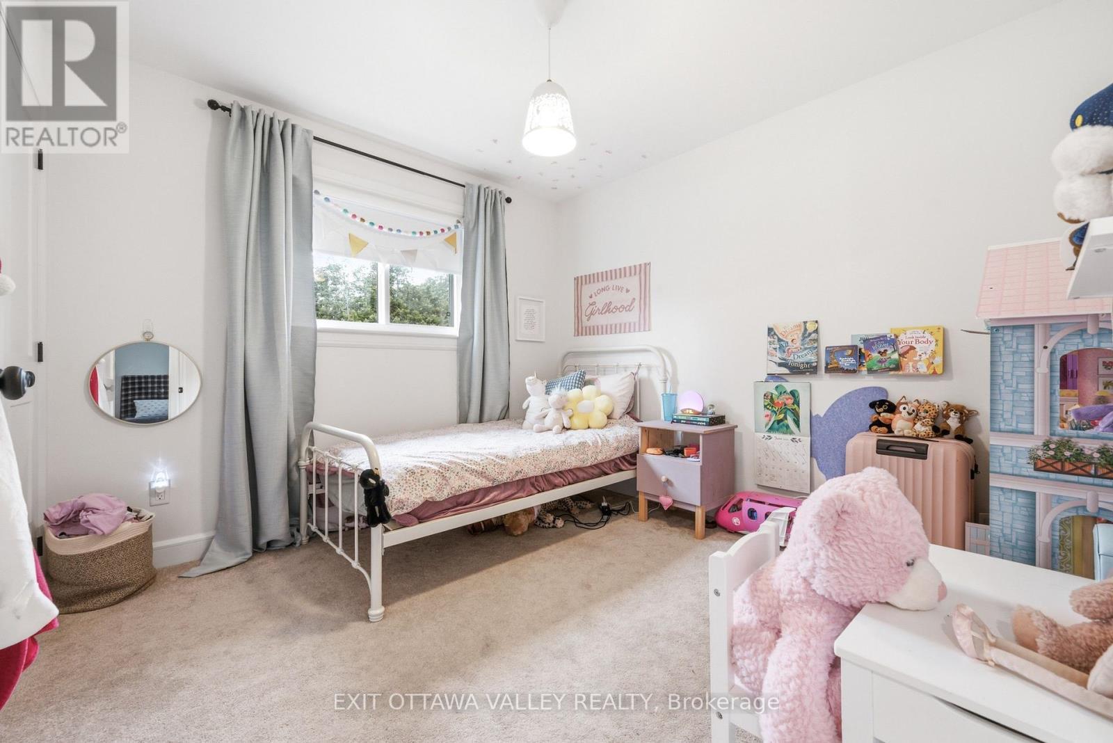 1038 Beatty Crescent, Deep River, ON