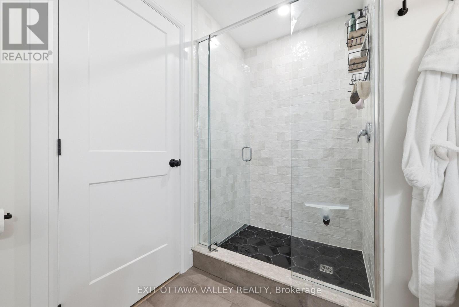 1038 Beatty Crescent, Deep River, ON