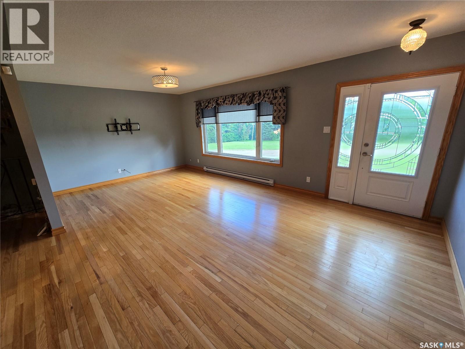 Muchowski Acreage, Montmartre, SK