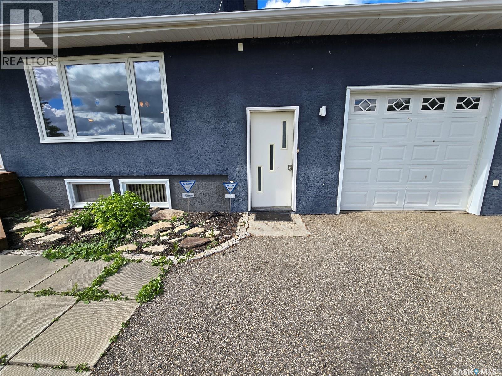 Muchowski Acreage, Montmartre, SK