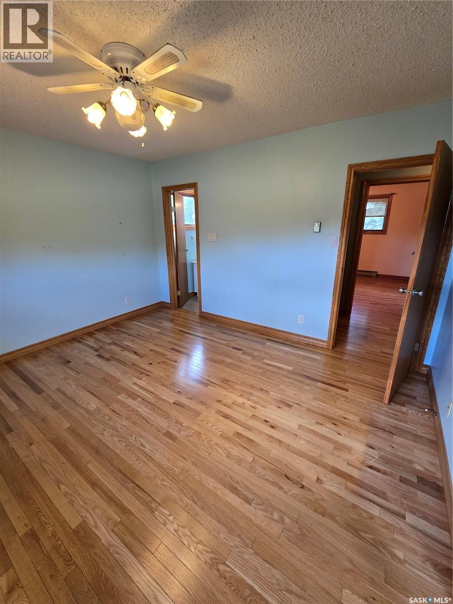 Muchowski Acreage, Montmartre, SK