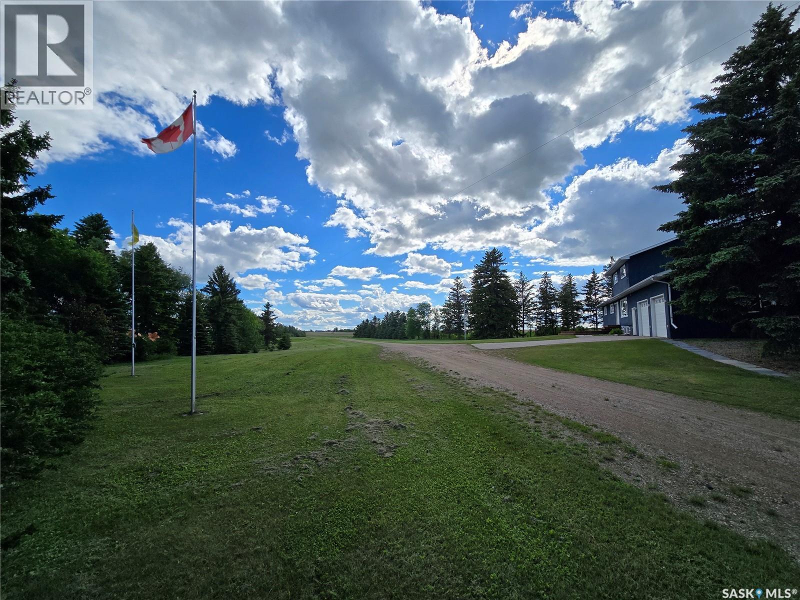 Muchowski Acreage, Montmartre, SK
