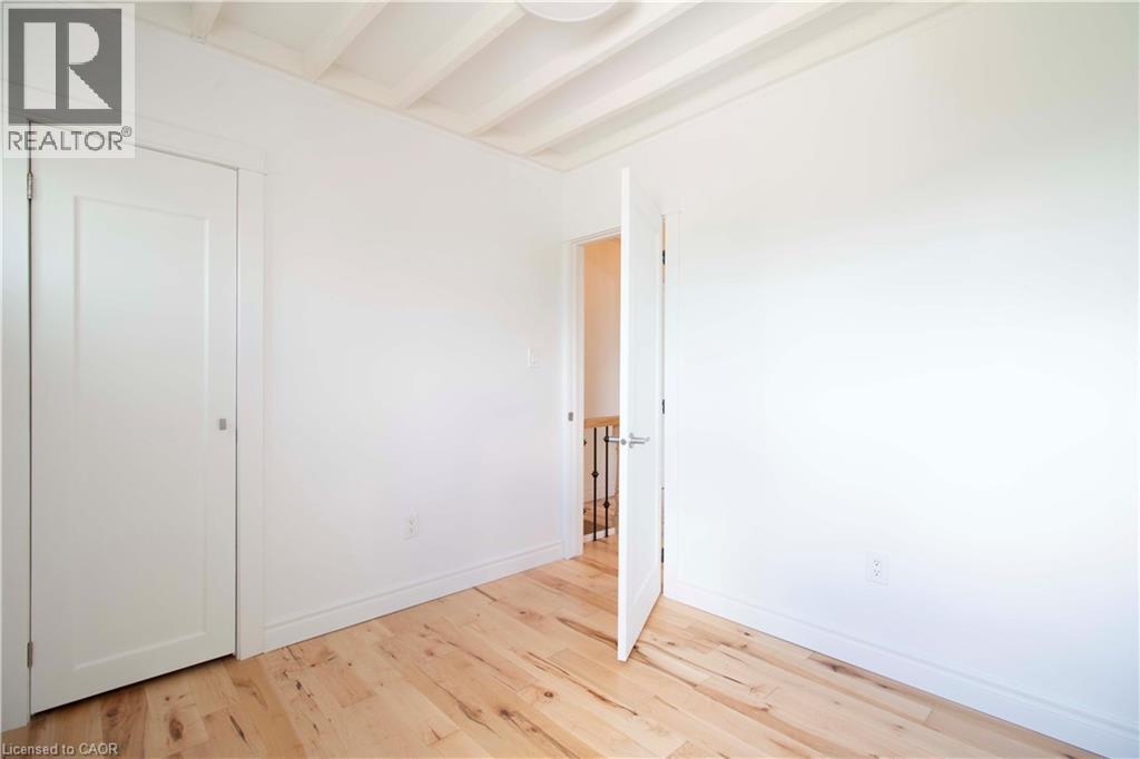 36 Fullerton Avenue, Hamilton, ON