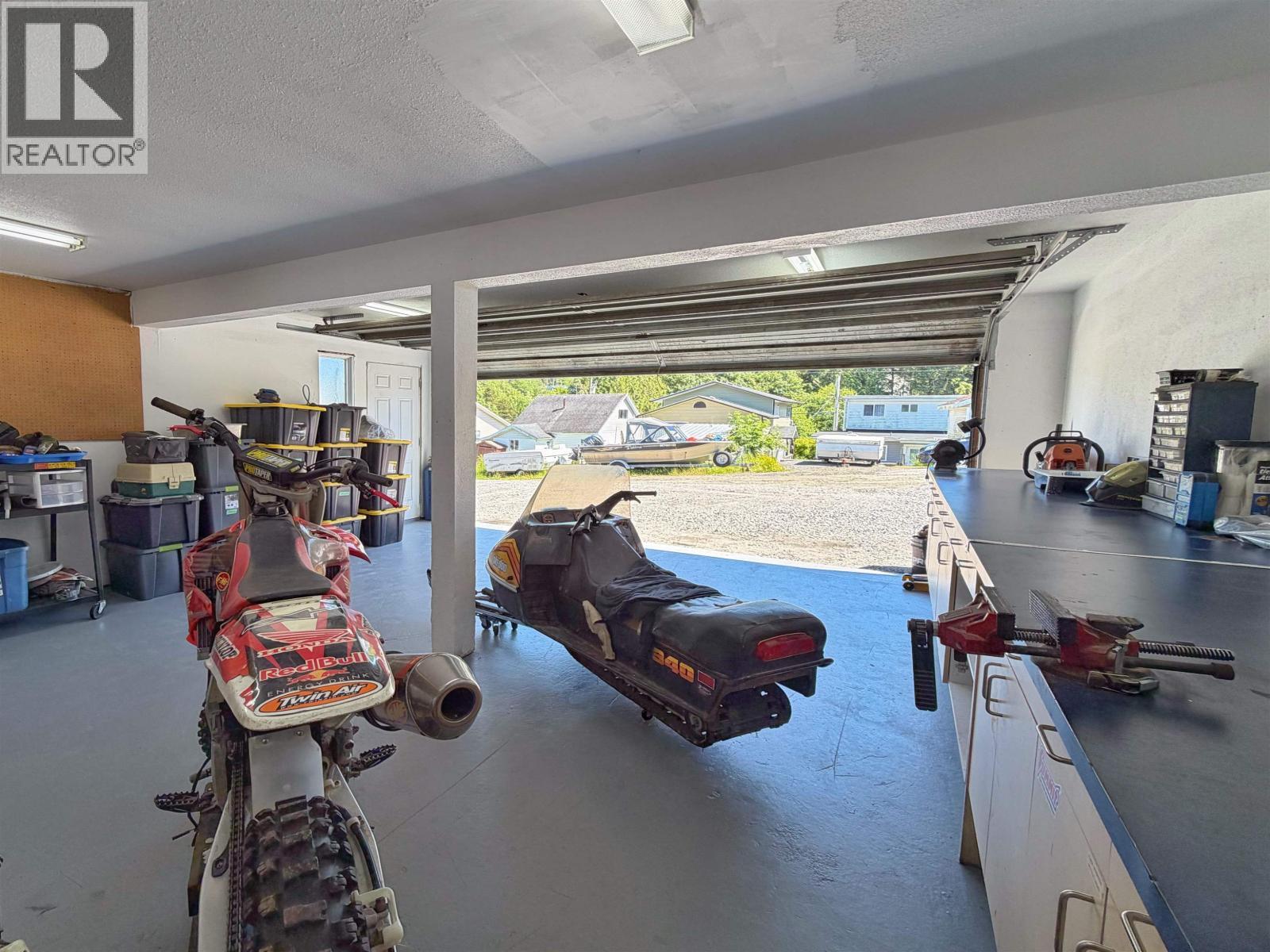 1228 E 7Th Avenue, Prince Rupert, BC - Indoor