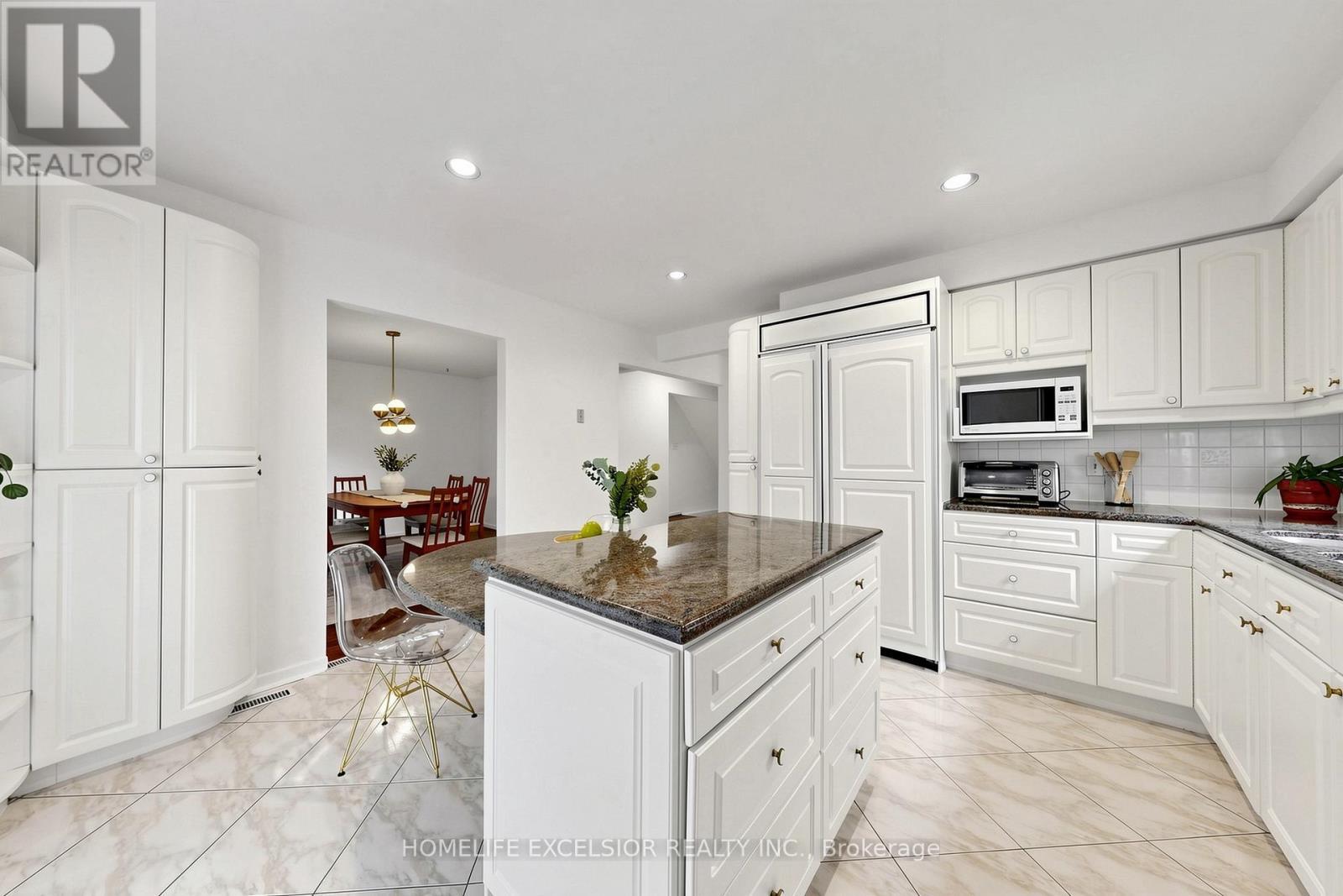 Kitchen - 8 Dunmail Drive, Toronto, ON