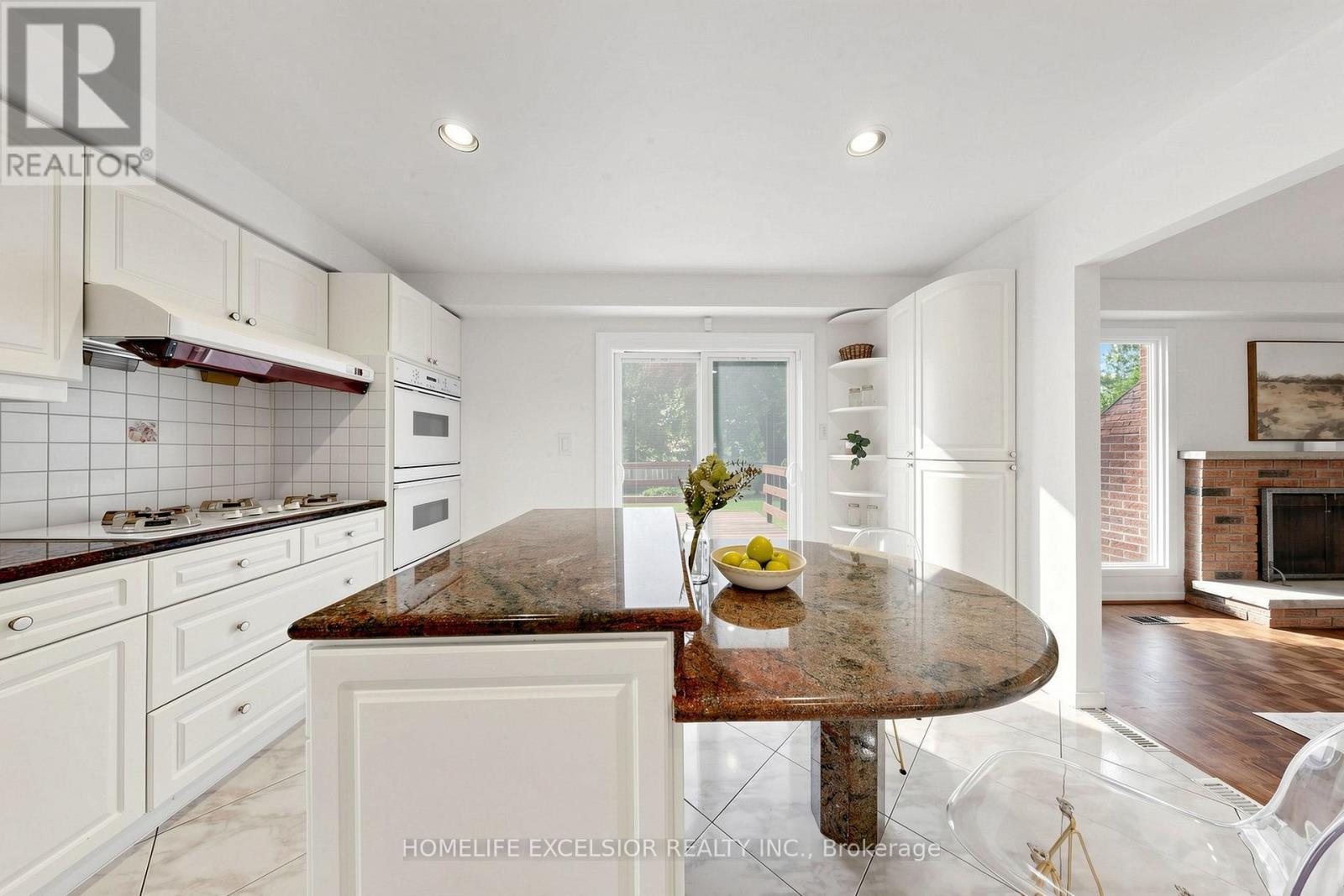 Kitchen - 8 Dunmail Drive, Toronto, ON