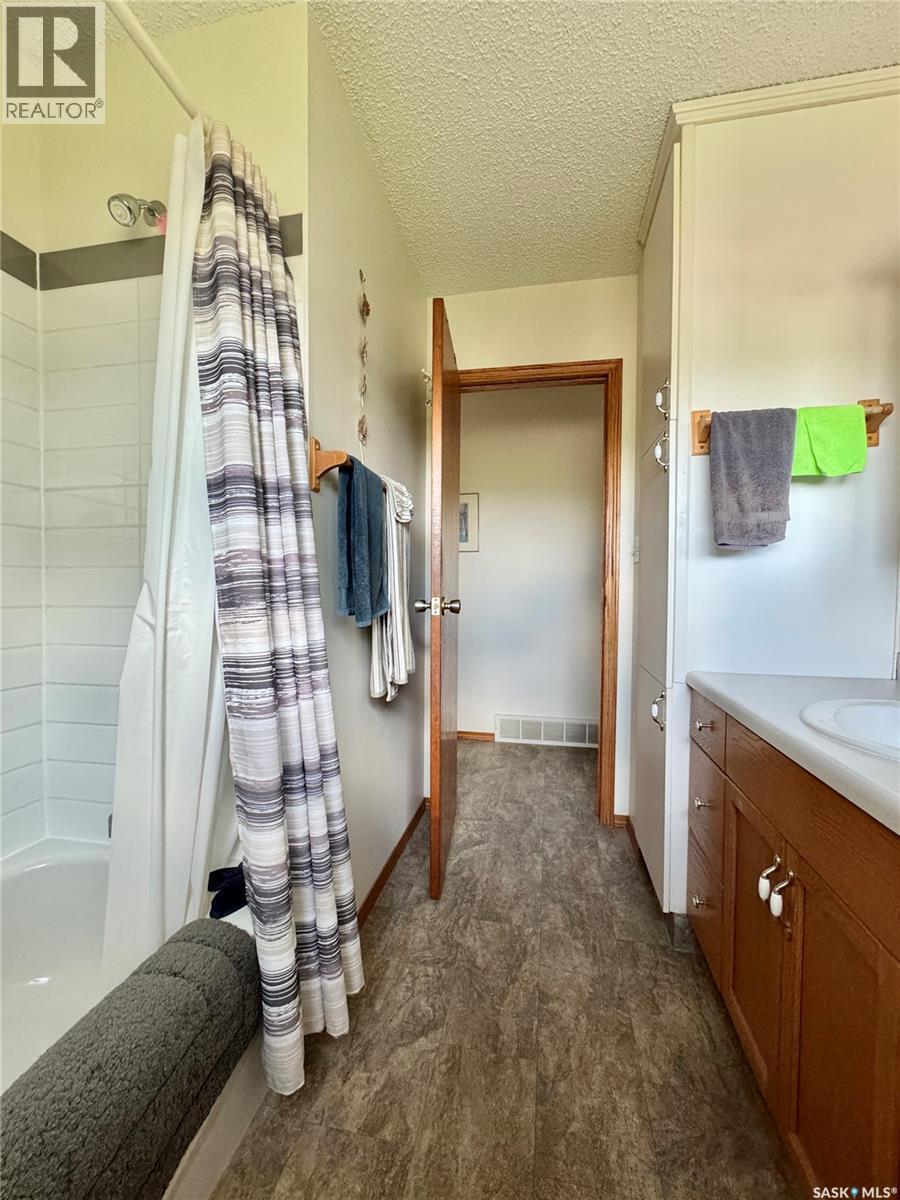 136 Darlington Street E, Yorkton, SK