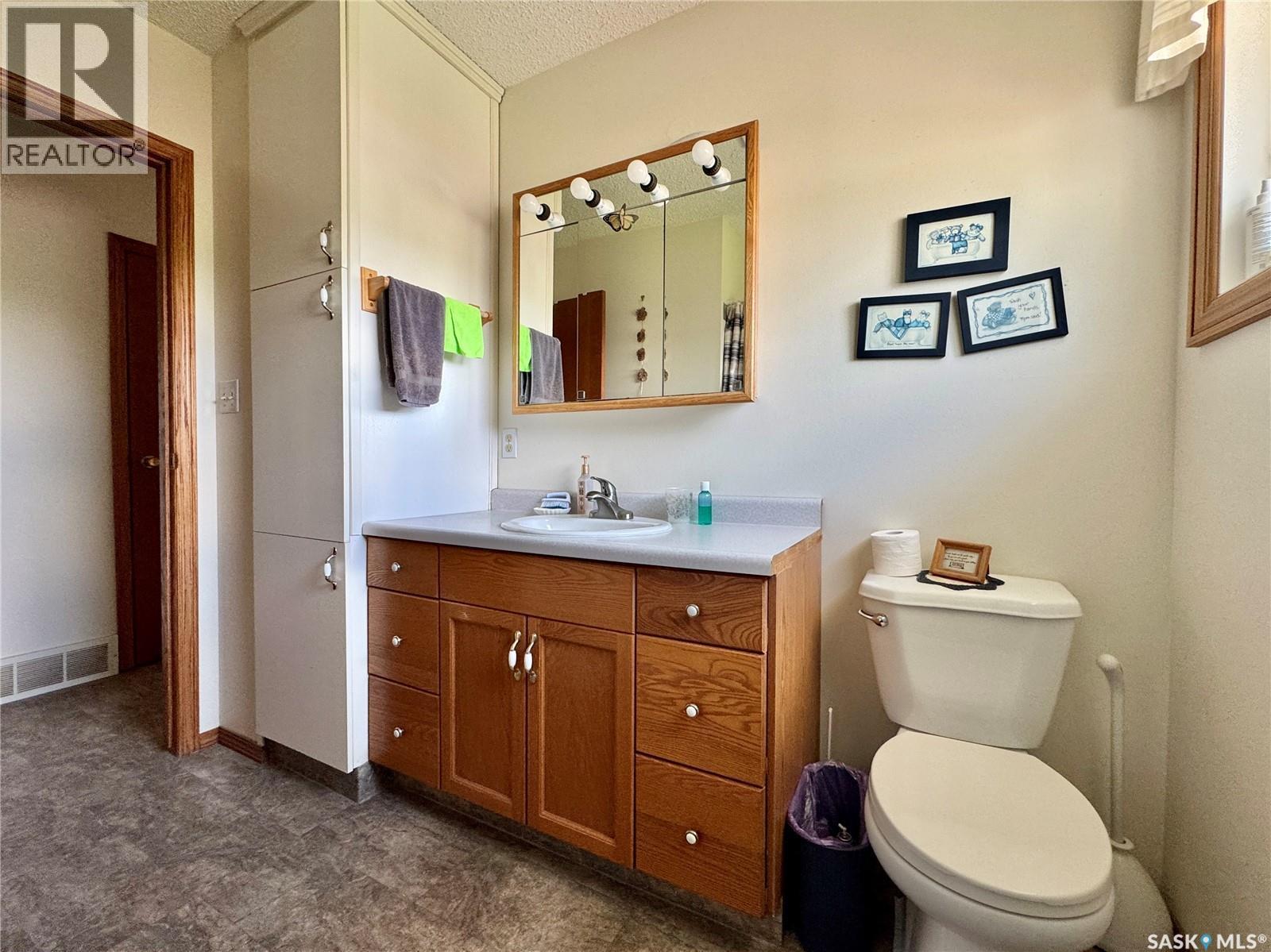 136 Darlington Street E, Yorkton, SK