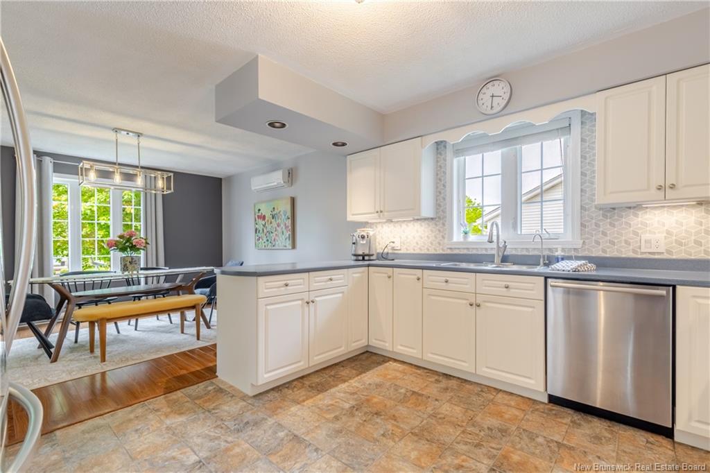 137 Manresa Dr, Fredericton, NB