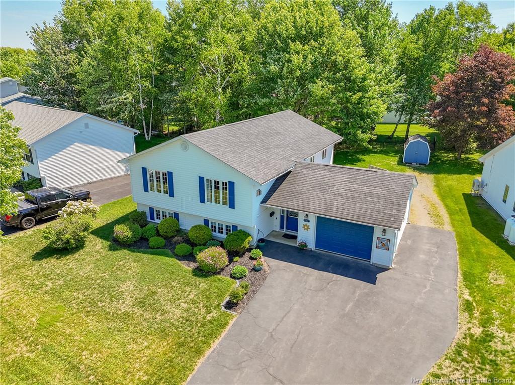 137 Manresa Dr, Fredericton, NB