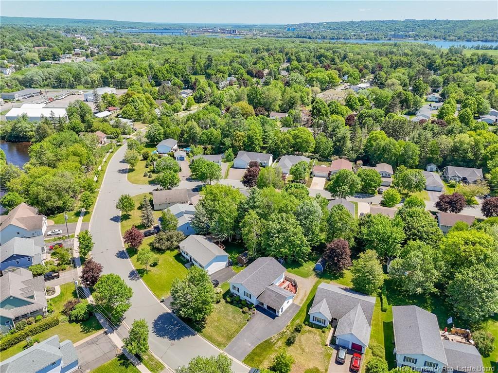 137 Manresa Dr, Fredericton, NB