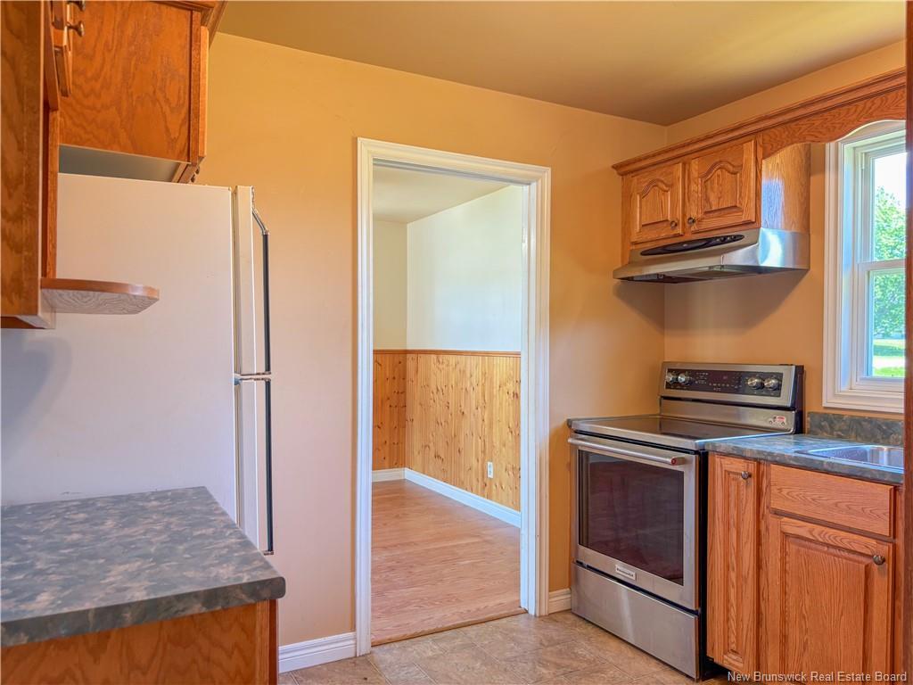 88 Hillcrest Ave, Hartland, NB