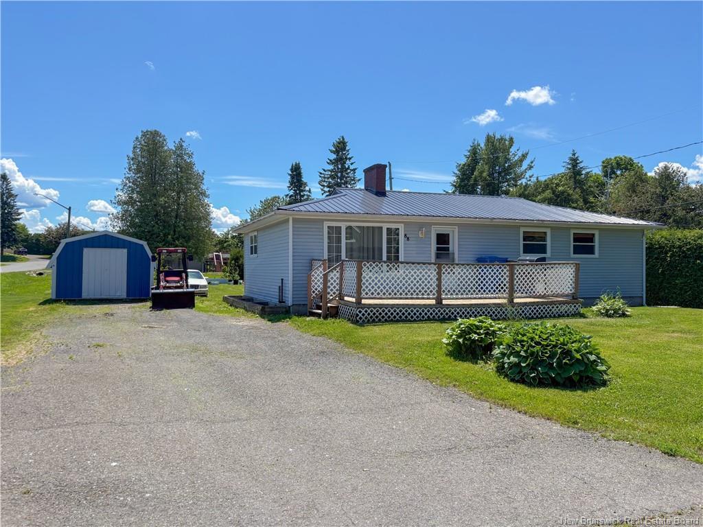88 Hillcrest Ave, Hartland, NB