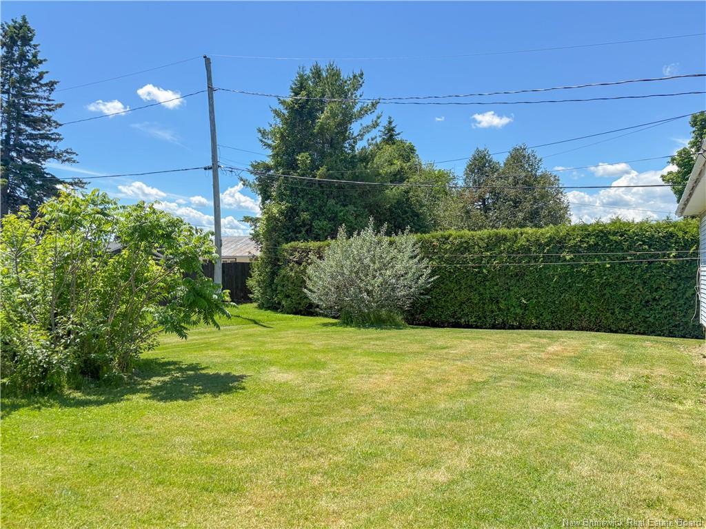 88 Hillcrest Ave, Hartland, NB