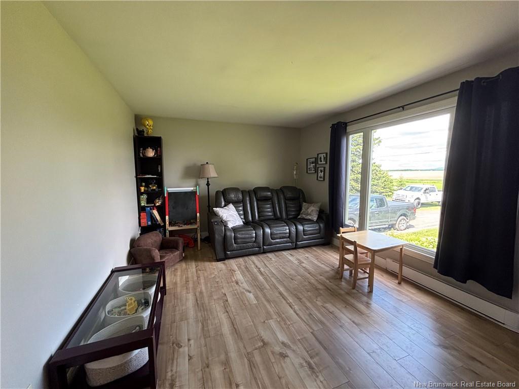 5918 Route 17, Saint-Quentin, NB
