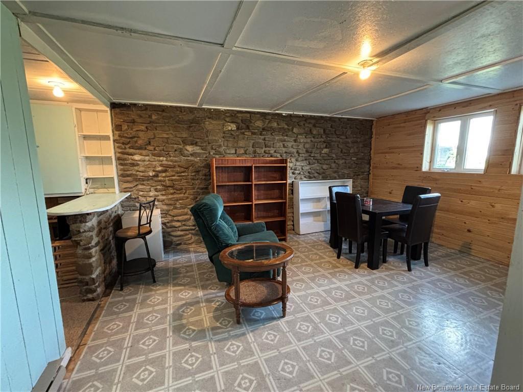 5918 Route 17, Saint-Quentin, NB