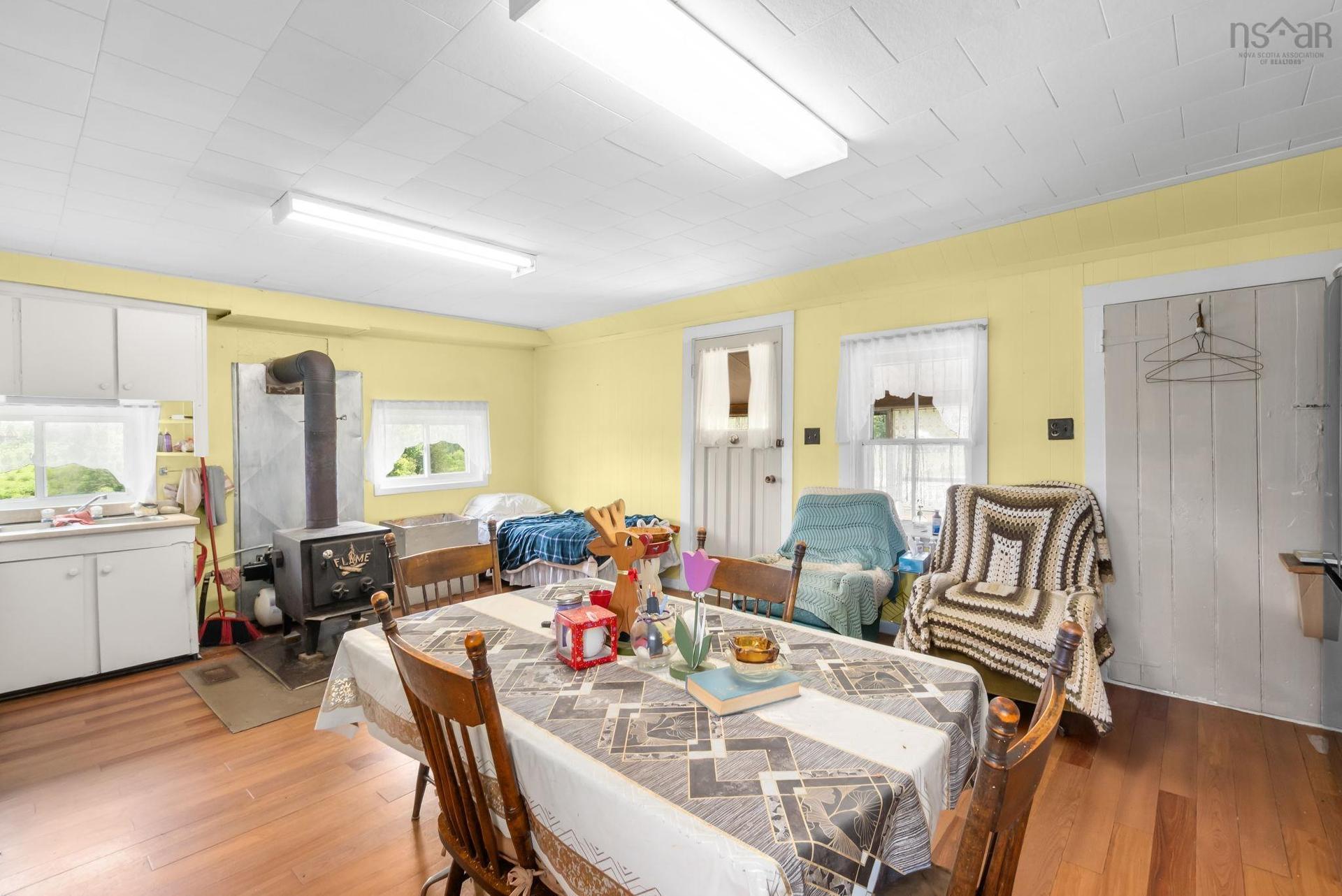 3335 Highway 236, Riverside Corner, NS - Indoor Photo Showing Dining Room