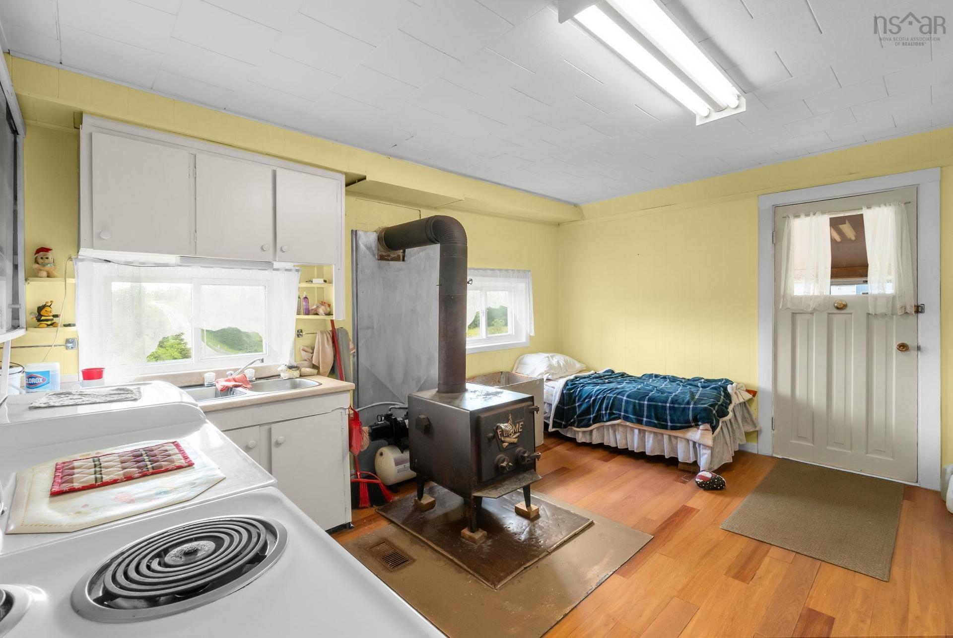 3335 Highway 236, Riverside Corner, NS - Indoor Photo Showing Bedroom