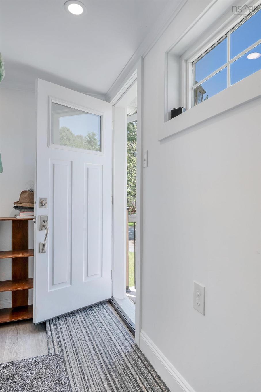 90 Crescent Street, Bridgewater, NS