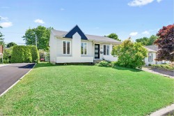 1388 Rue des Cornouillers Québec (La Haute-Saint-Charles), QC G3K 2H7