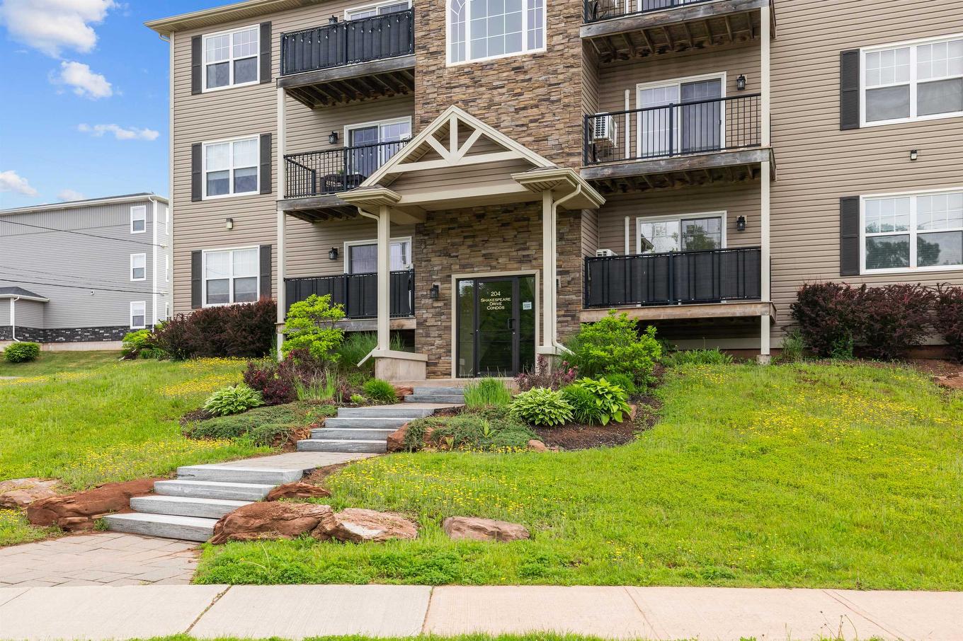 305-204 Shakespeare Drive, Stratford, PE