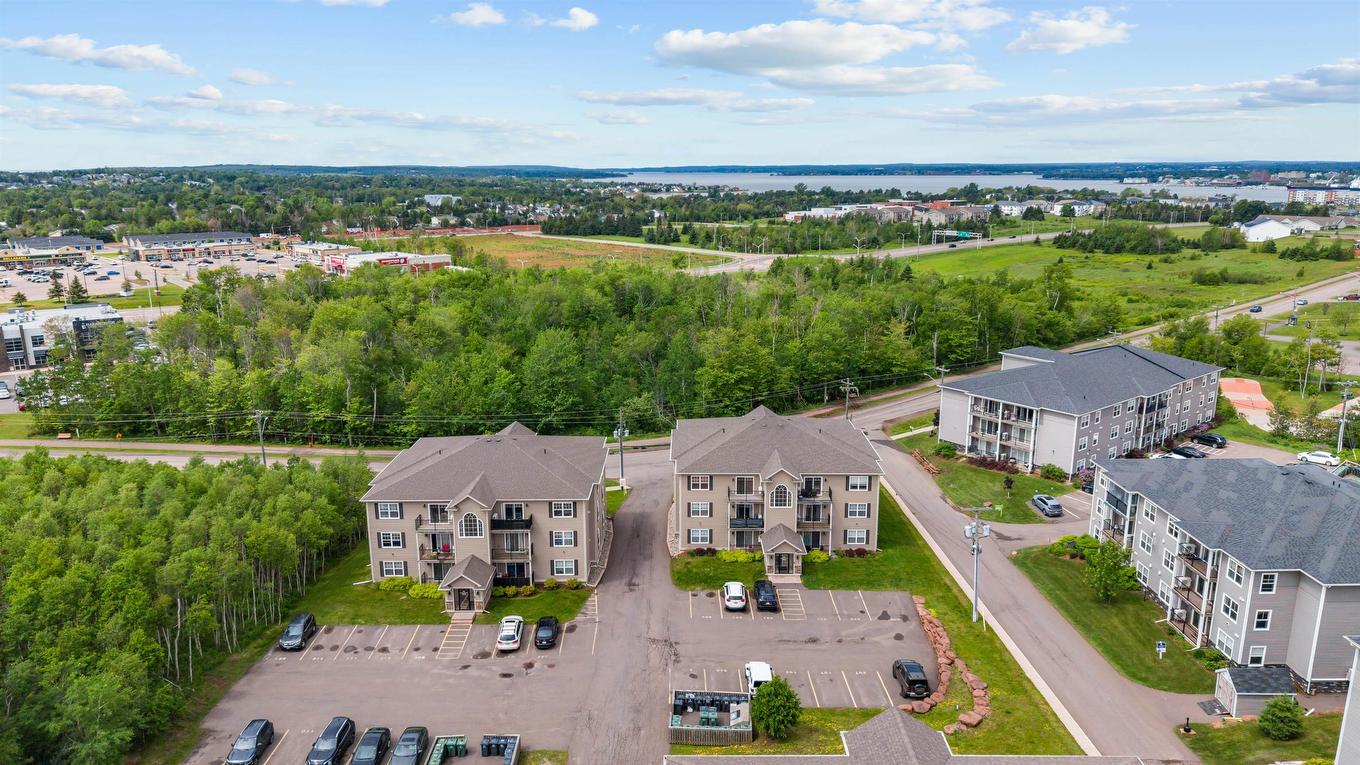 305-204 Shakespeare Drive, Stratford, PE