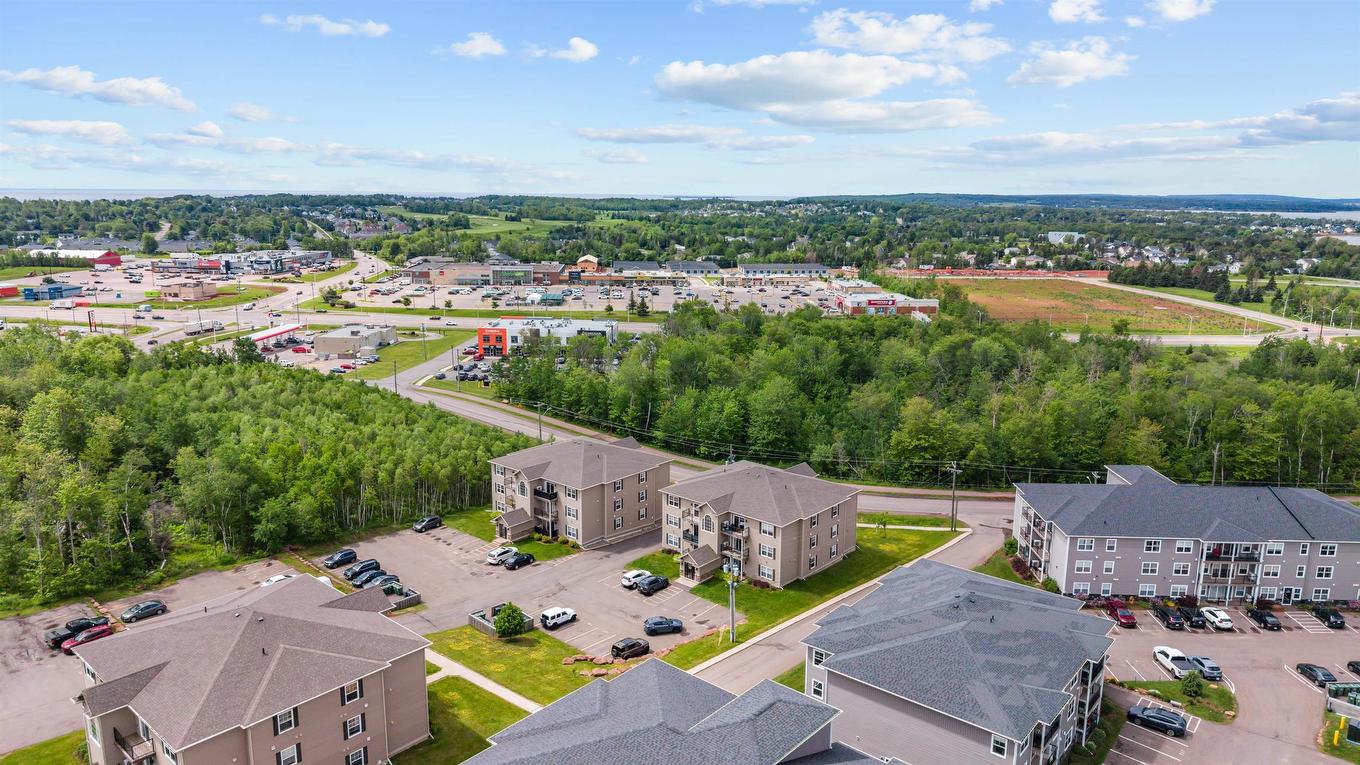 305-204 Shakespeare Drive, Stratford, PE