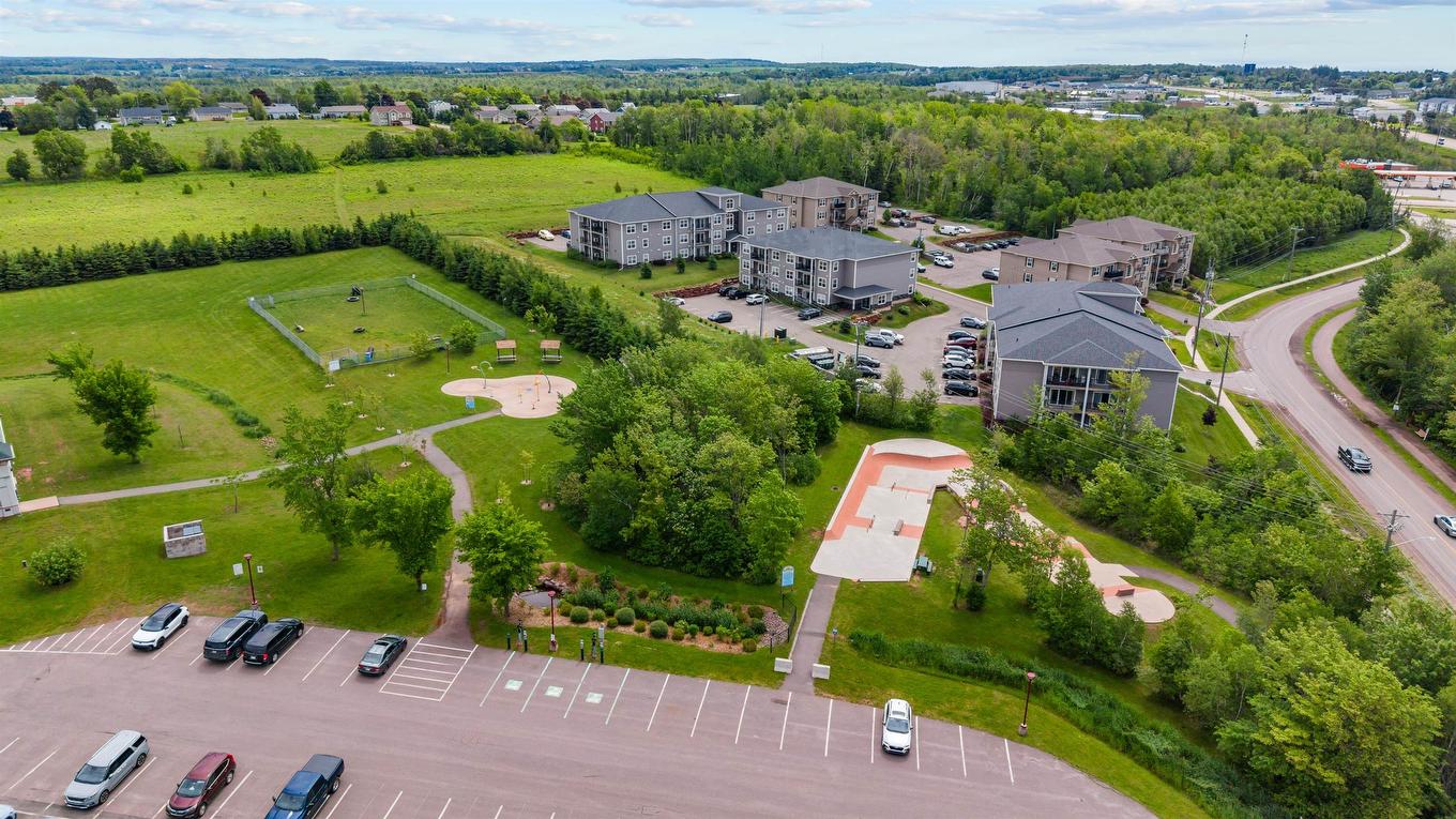 305-204 Shakespeare Drive, Stratford, PE
