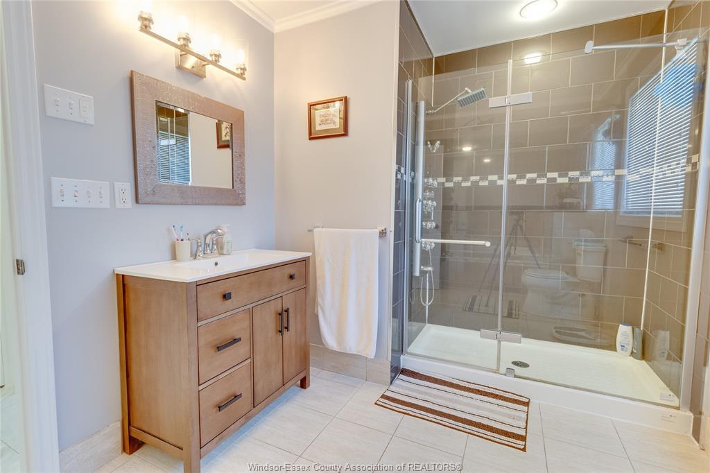 503 Regent, St. Clair Beach, ON