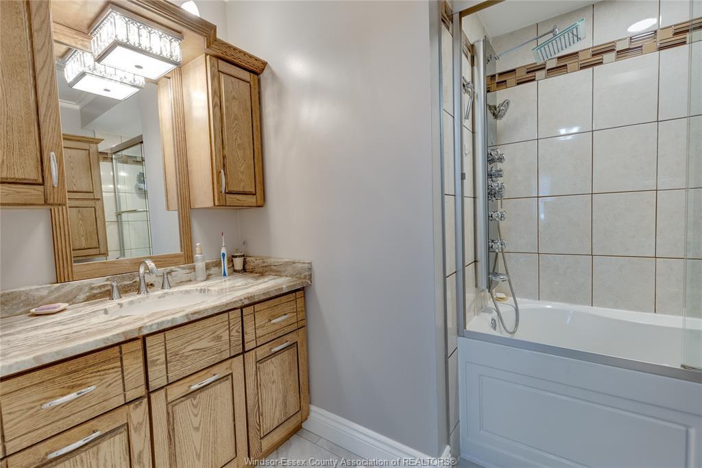503 Regent, St. Clair Beach, ON