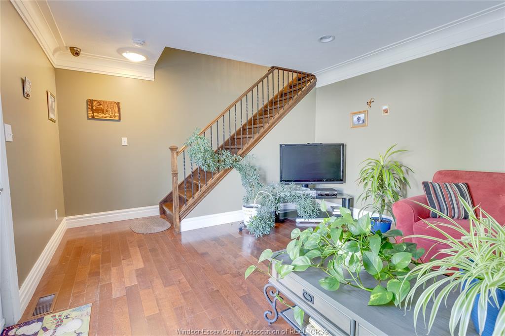 503 Regent, St. Clair Beach, ON