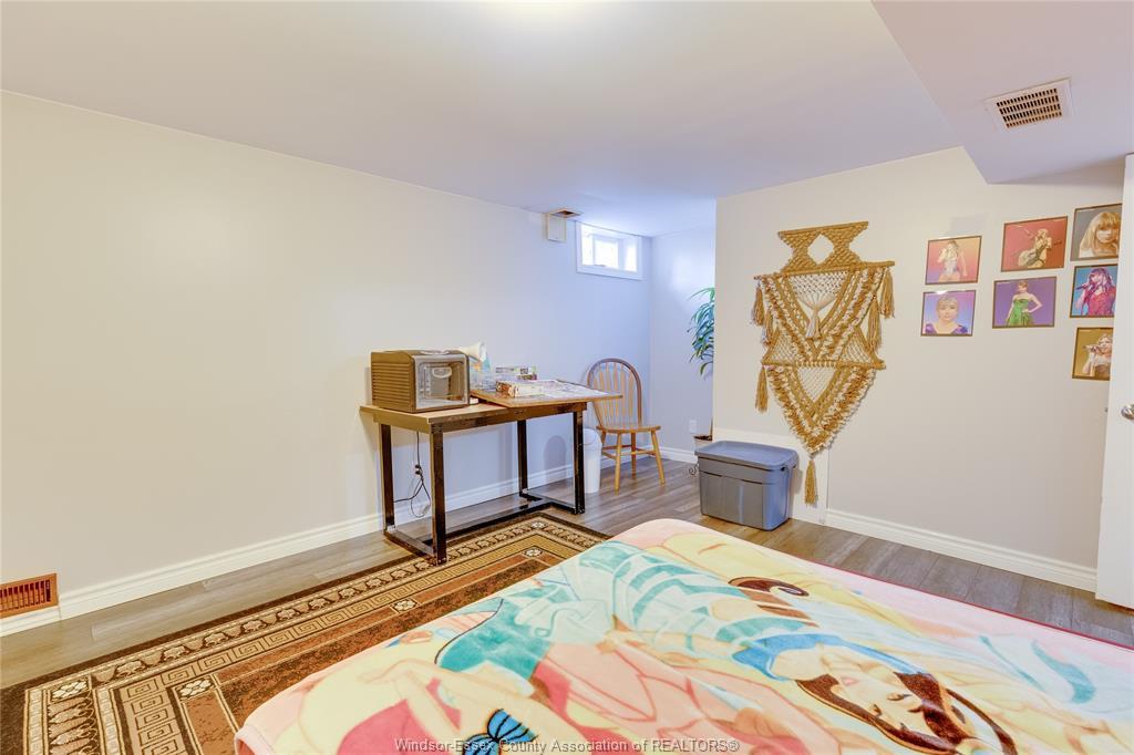 503 Regent, St. Clair Beach, ON