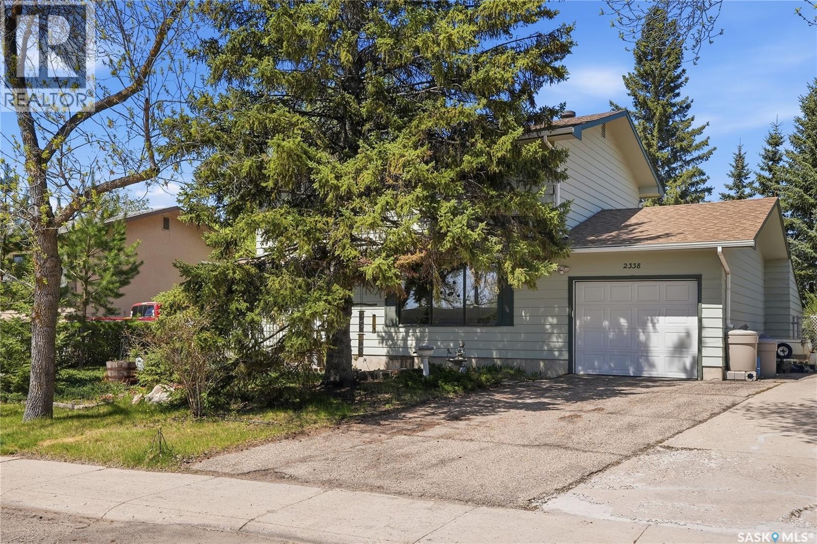 2338 Easthill, Saskatoon, SK